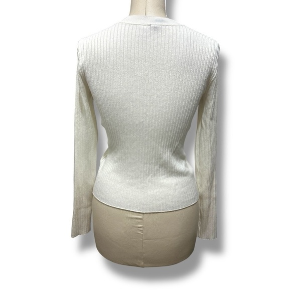 301 H&M | NWOT White Ribbed Knit Long Sleeve Crew Neck Pullover Sweater (size S) - Picture 3 of 13